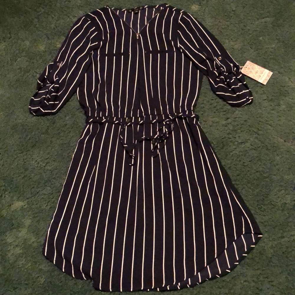 NWT Iris Women’s Dress